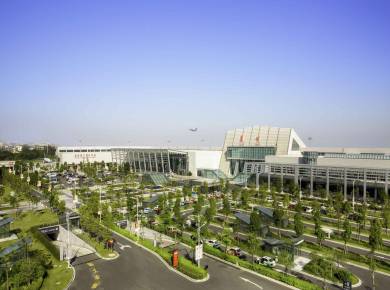 Applicazione di piastre d'acciaio profilate nell'aeroporto internazionale di Jinjiang